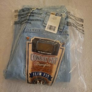 New women's Wrangler Size 1 ×34 jeans